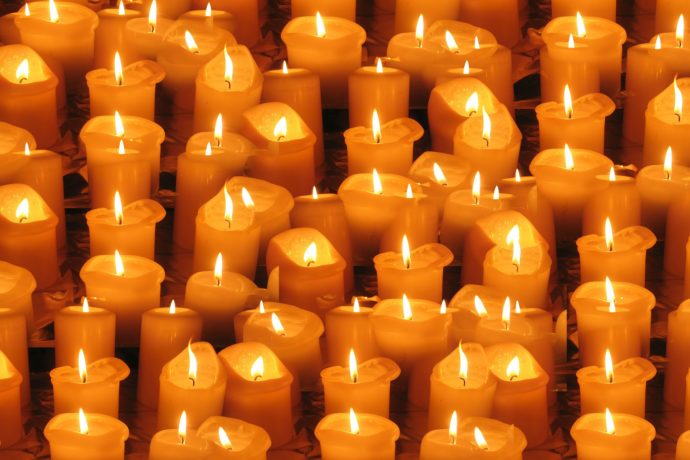 Finde eine passende Kirche in Wuppertal oder Solingen